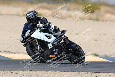 media/Mar-28-2022-Superbike Trackdays (Mon) [[b8603d0f67]]/Open Track Time/Turn 7/